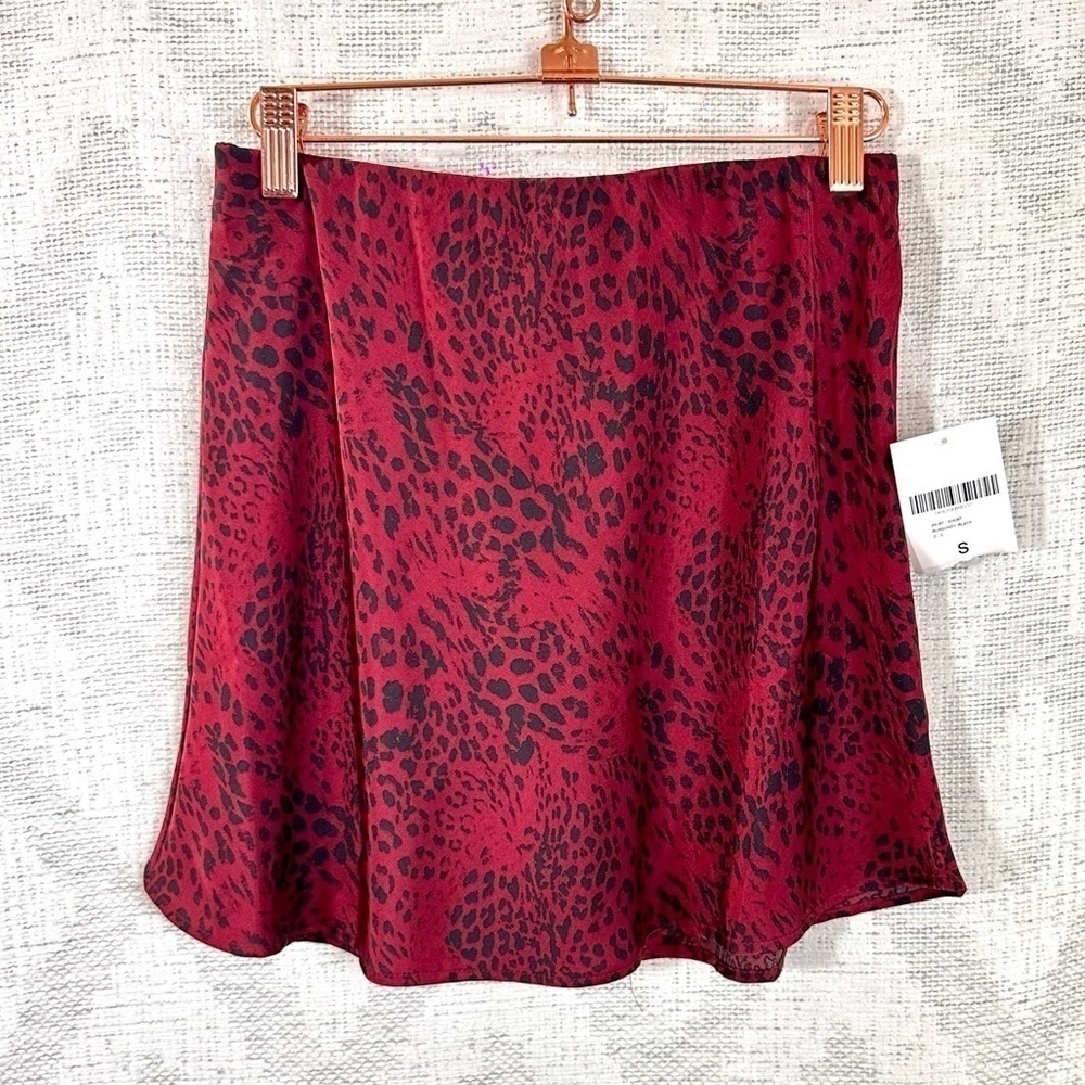 NWT Forever 21 burgundy animal print silky mini flowy skirt size S